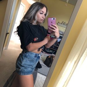 Meet your Posher, Vanessa